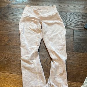 White lululemon leggings